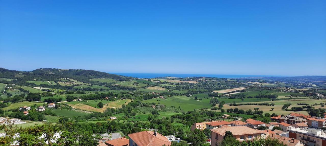 Appartamento In Contesto Esclusivo In Pieno Centro Camerano Luaran gambar